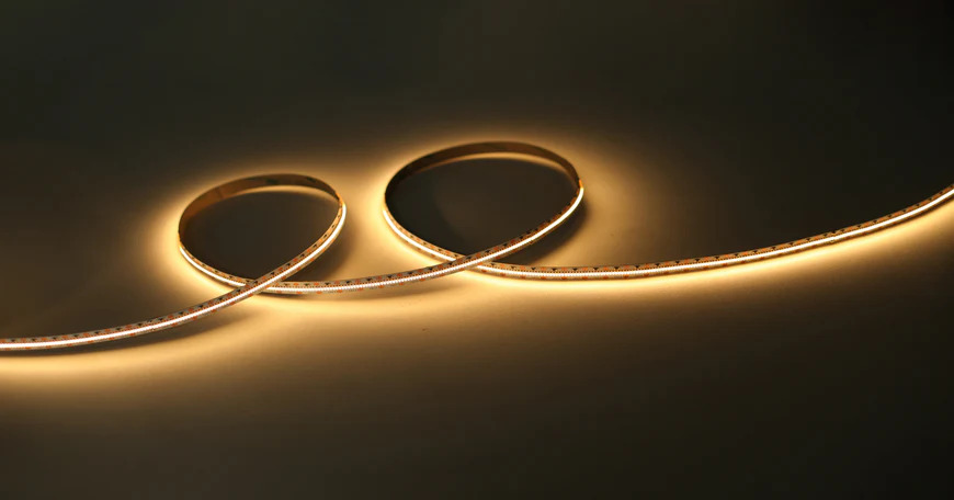 Yuji Dotless 700 CRI-MAX Technology – 1800K-5600K Flexible LED Strip